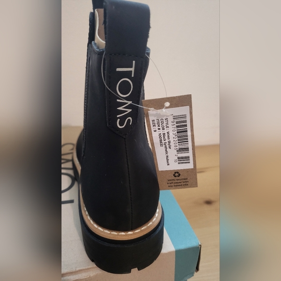 Tom Skylar Bootie - Picture 4 of 7